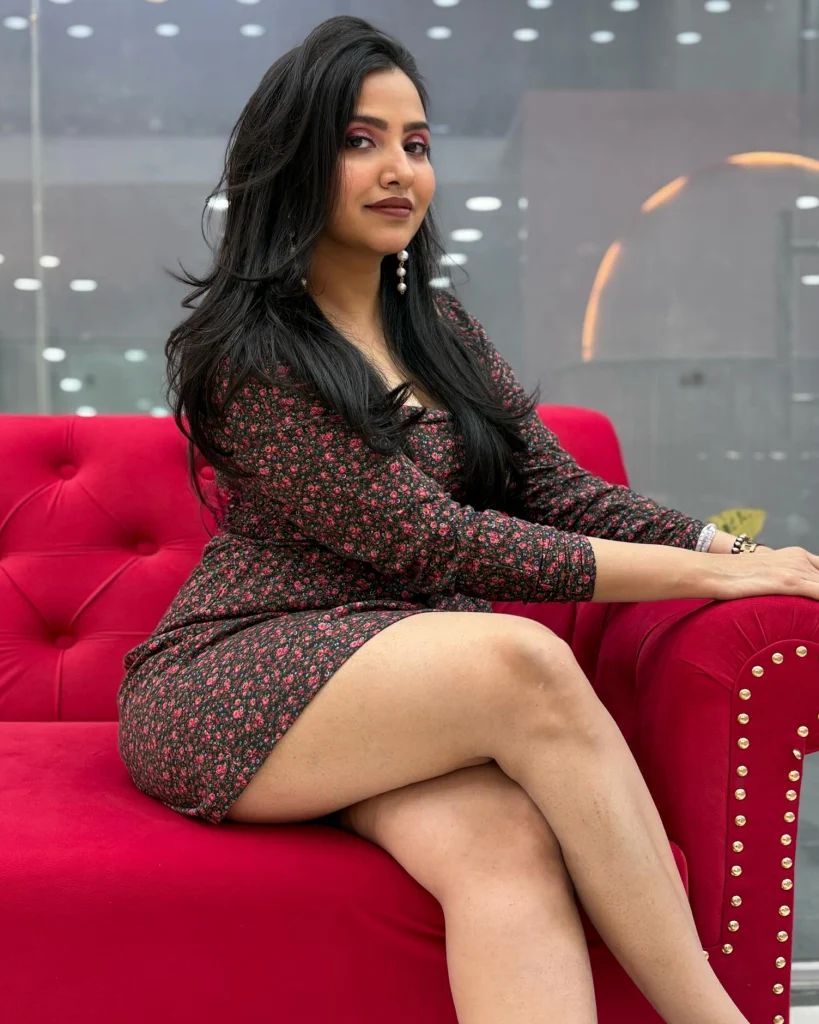 Housewife Escorts In Kolkata